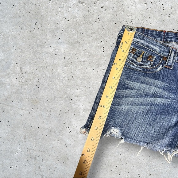 Y2K‎ Women’s True Religion Short Shorts - Picture 6 of 9